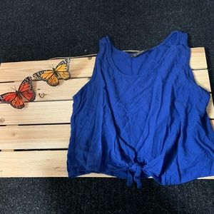 Crop tank with tie-up